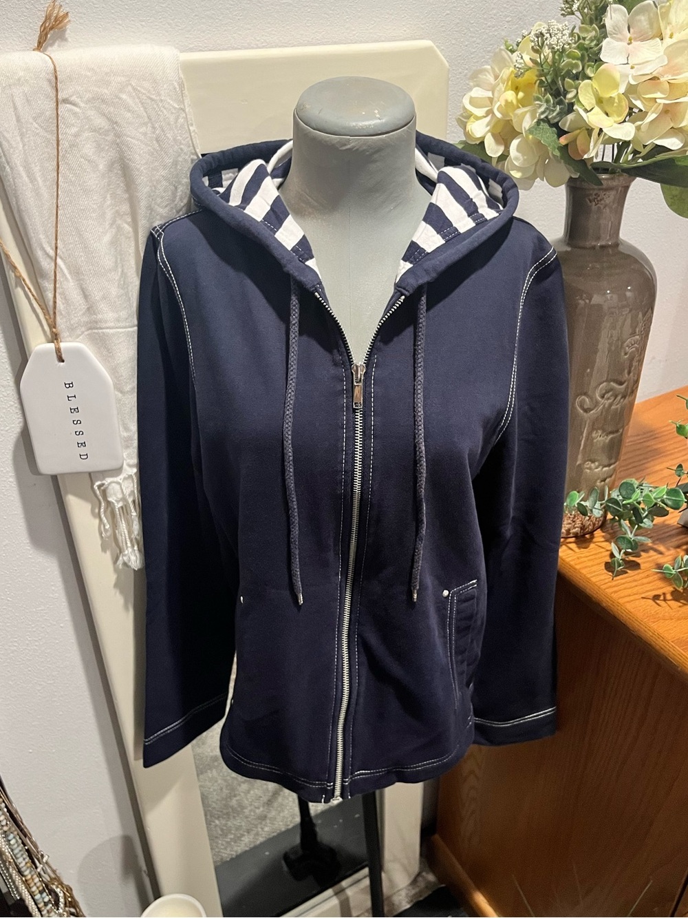 Anne Klein Sport Jacket with Hoodie Size Large